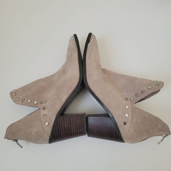 Marc Fisher Tan Pointed Toe Studded Booties Size 9.5 - Picture 3 of 7